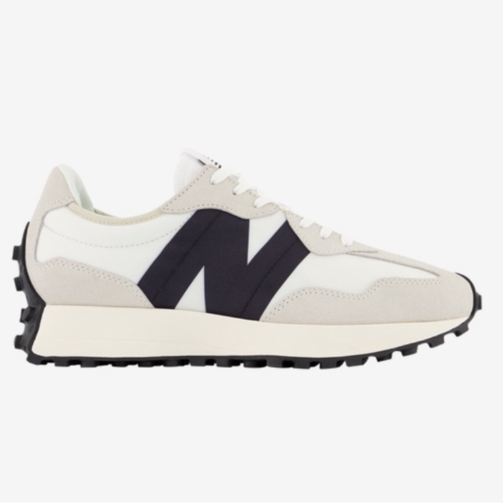 Sea Salt/Black/White New Balance 327Woman’s 10/Mens 8.5